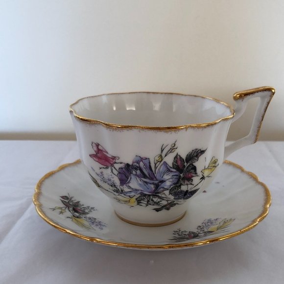 SOLD SOLD SOLD Salisbury Gold Rim Cup & Saucer - Picture 7 of 9